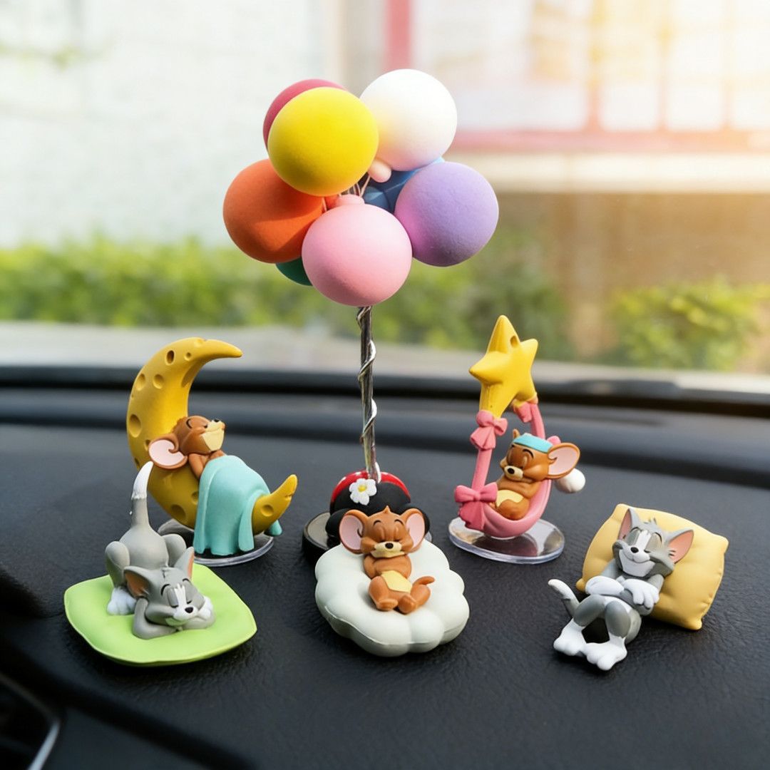 Tom and Jerry Car Ornaments, Cute Cartoon Car Interior Decorations, Healing and Stress-Relieving Small Ornaments, Dolls, Small Figurines