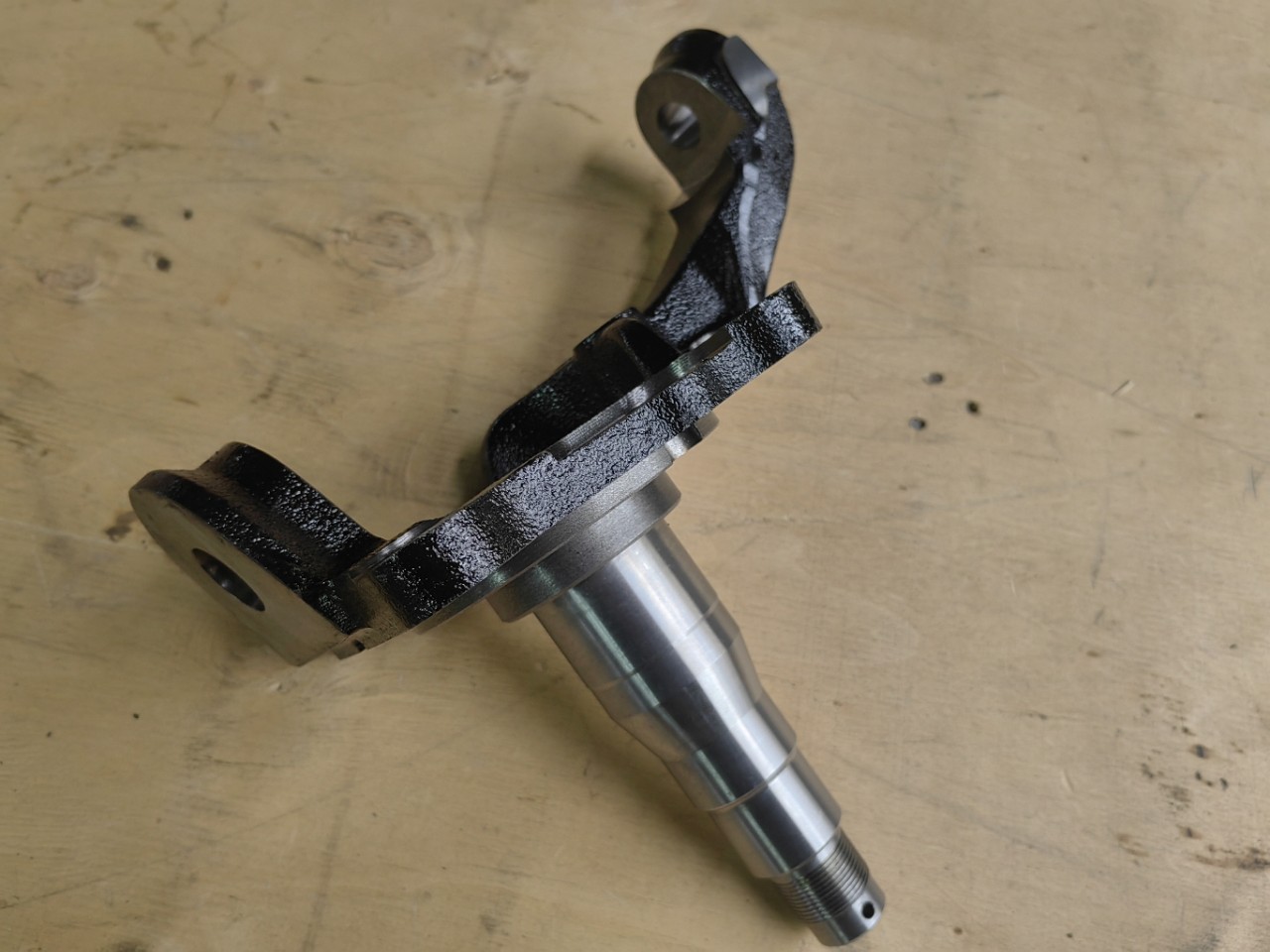 Steering Knuckle for Toyota Coaster HZB50 43211-36905, 43212-369