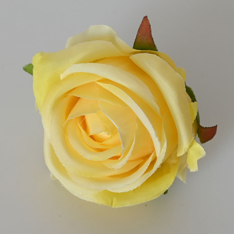 Rosas de gemas amarillas