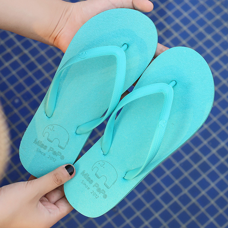 Flip flops de mujer de verano anti-deslizante confort de calzado de playa simple zapatillas de calzado de pies planas