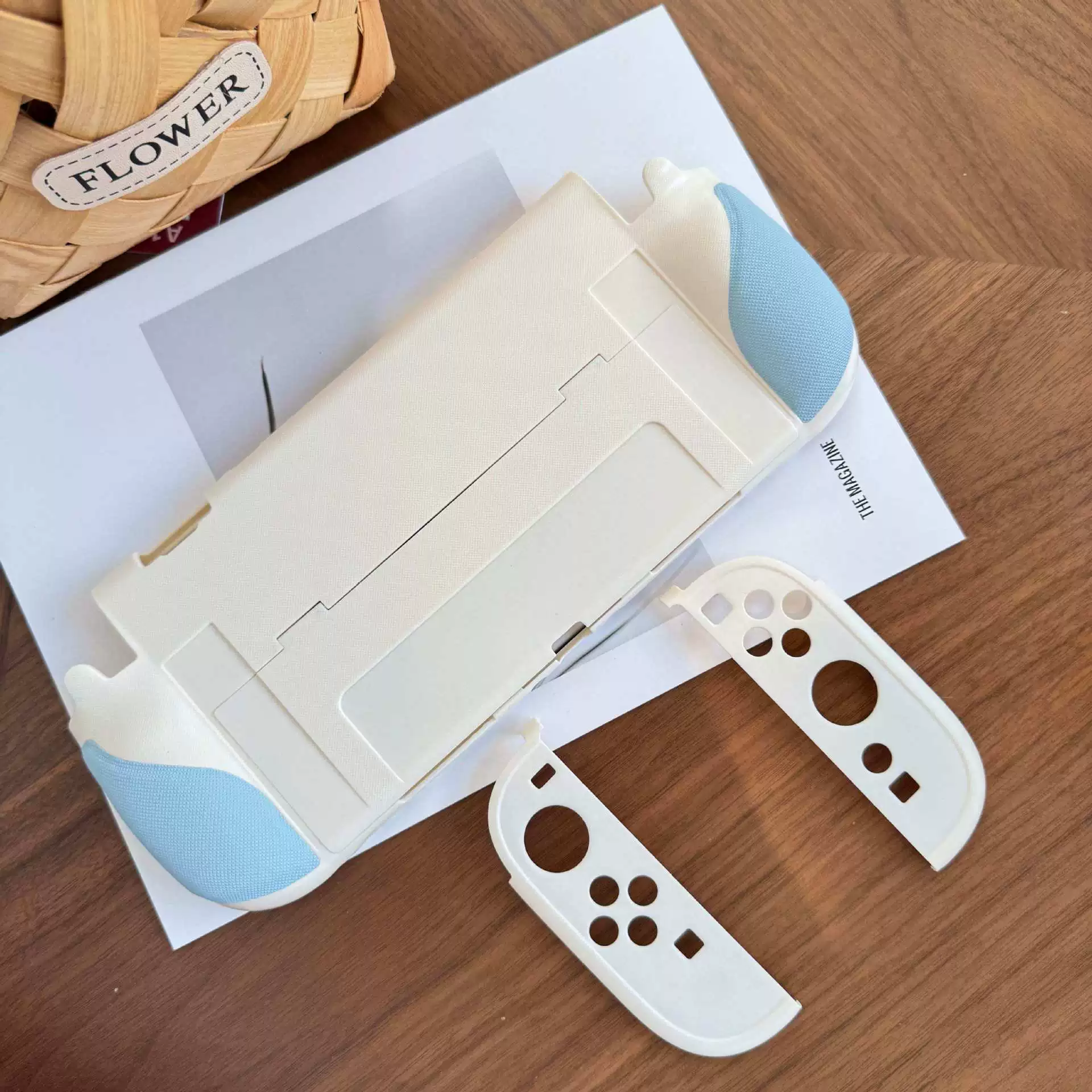 Suitable for Nintendo Switch2 game console protective cover OLED handle cover NS game console integrated host case