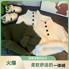 ��ͯ����ë��һ���޴������ůͯװ��Ӥ���·�����Ů����Բ��Ӻ�