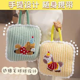 马年抱枕毯子二合一睡枕办公室手提午休枕趴桌子睡觉枕头抱枕被