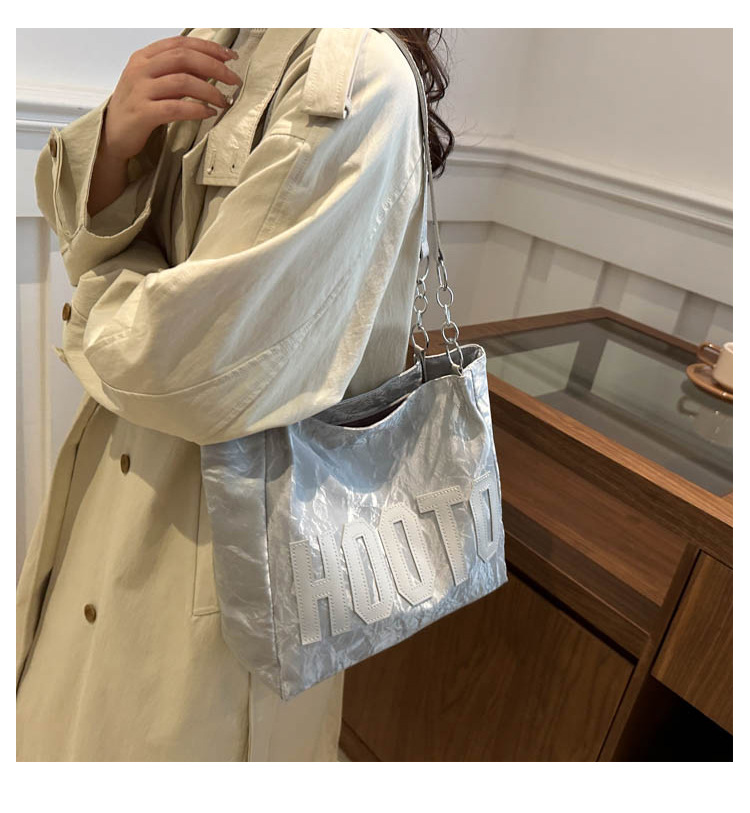 Large-capacity tote bag, high-quality and fashionable handbag for women, simple letter underarm bag for college students in class and at work undefined