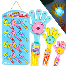 儿童足球鼓掌拍拍手器发光手摇拍拍乐含糖玩具休闲食品零食批发