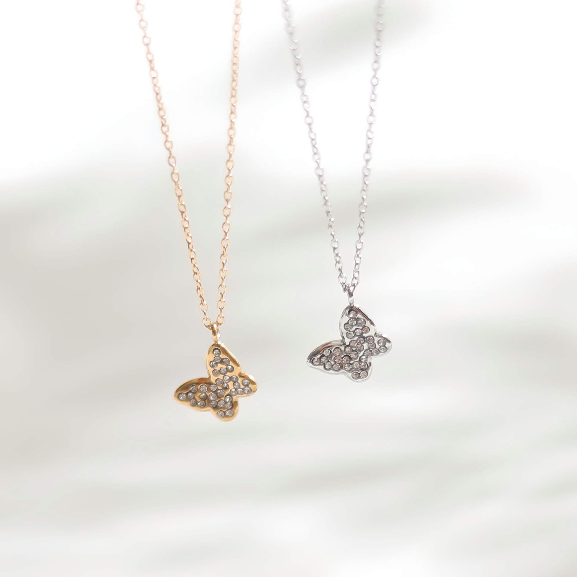 高级甜美镶钻蝴蝶钛钢项链女轻奢小众设计锁骨链百搭颈链饰品配饰