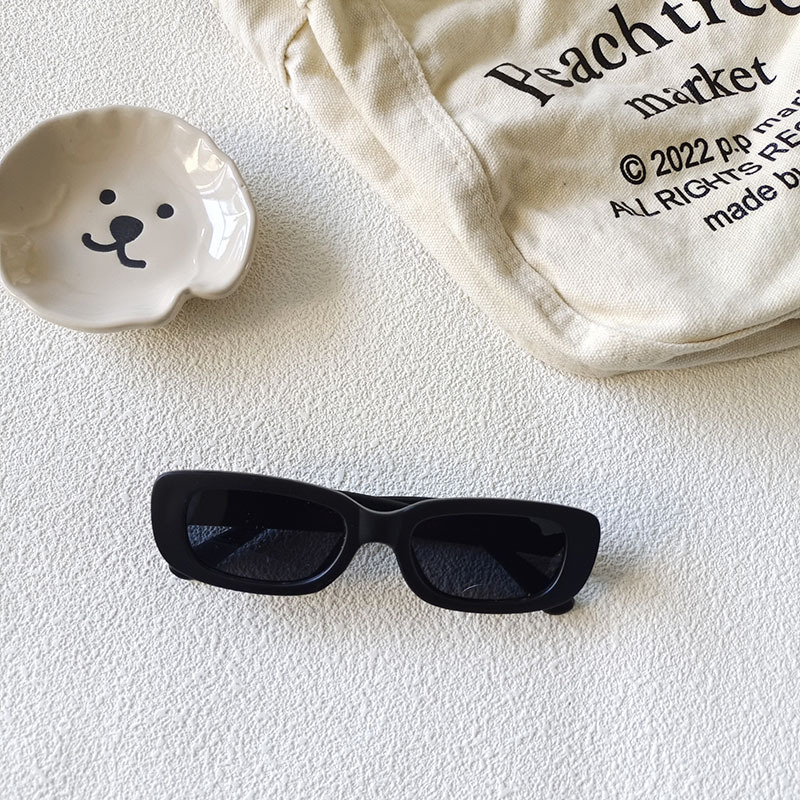 Ins gafas de sol retro para niños personalidad estilo occidental estilo cóncavo fotos decorativas gafas de sol de montura cuadrada para bebé
