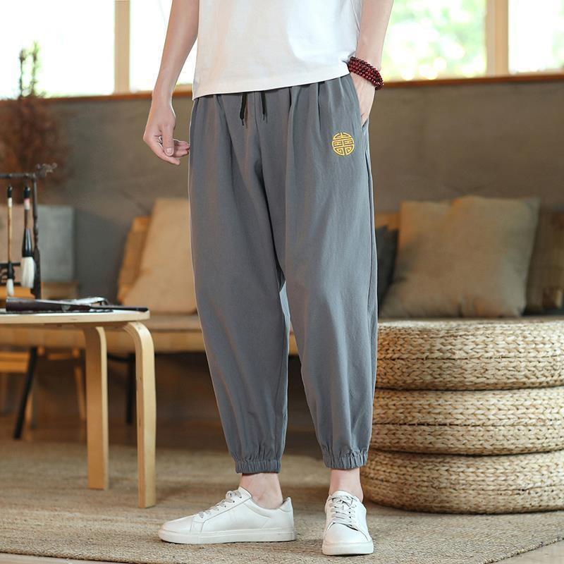 Pantalones cortos de estilo chino para hombres, pantalones casuales de lino para hombres, pantalones sueltos de algodón y lino, pantalones delgados de verano, primavera y otoño para hombres