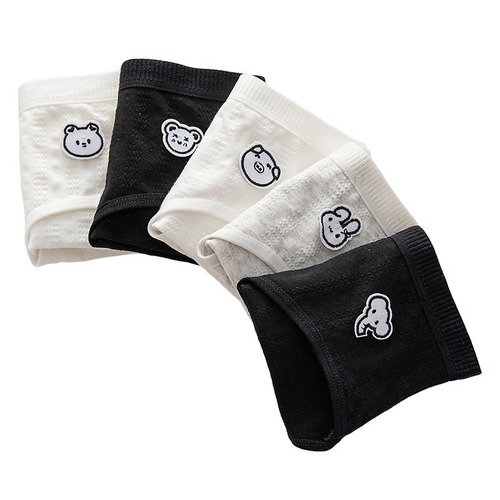 Black and white ladies underwear female simple cartoon pure cotton crotch girl pants breathable schoolgirl briefs wholesale