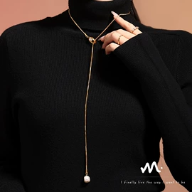 项链;耳环;戒指