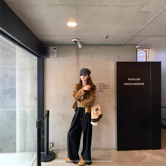 Aaaaxbbリラックス早秋vibeウールパンツ三色のゆったりとしたデザイン感のカジュアルパンツ