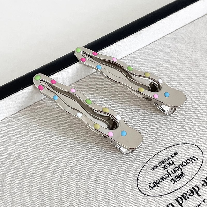 Clip de pelo de metal de punto de onda de color, frente de mujer, clip de pelo de borde, clips de boca de pato dulce, clips de boca de pato de niña cool, toque de pelo de viento