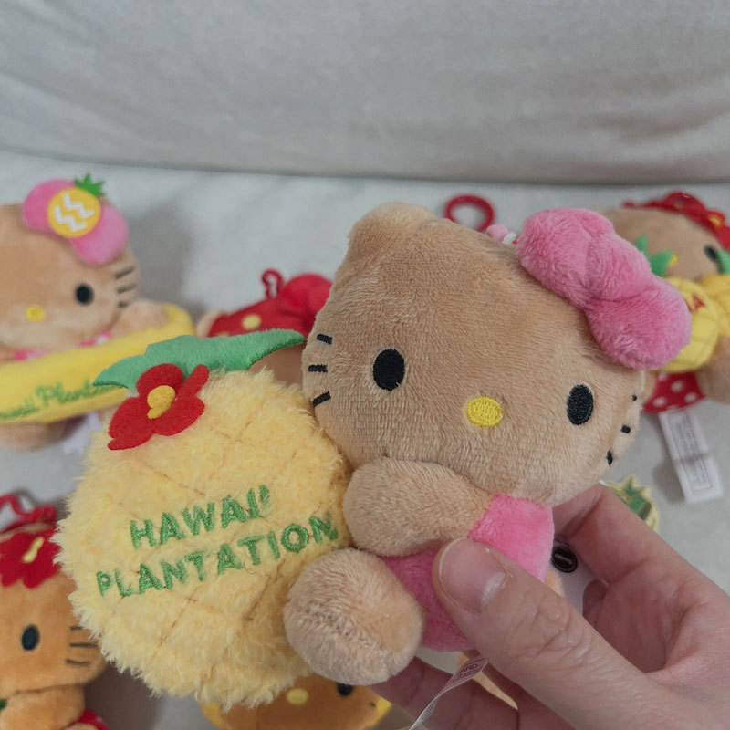 菠萝园夏威夷系列HelloKitty公仔挂件抱菠萝KT猫毛绒玩具包包挂饰|undefined