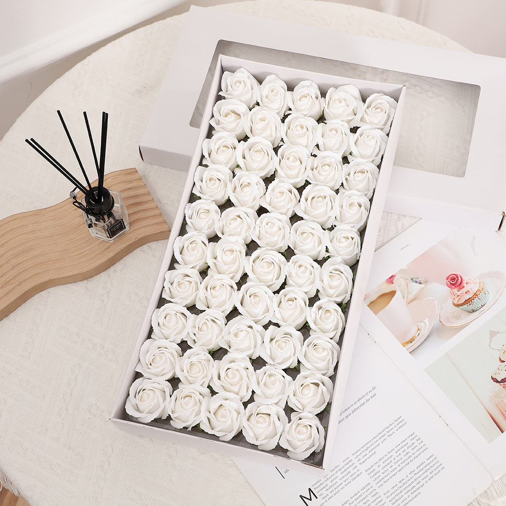 Nuevo 520 Día de San Valentín tres capas rosa flor eterna cabeza colorida jabón flor caja de regalo ramo flor tienda suministros al por mayor