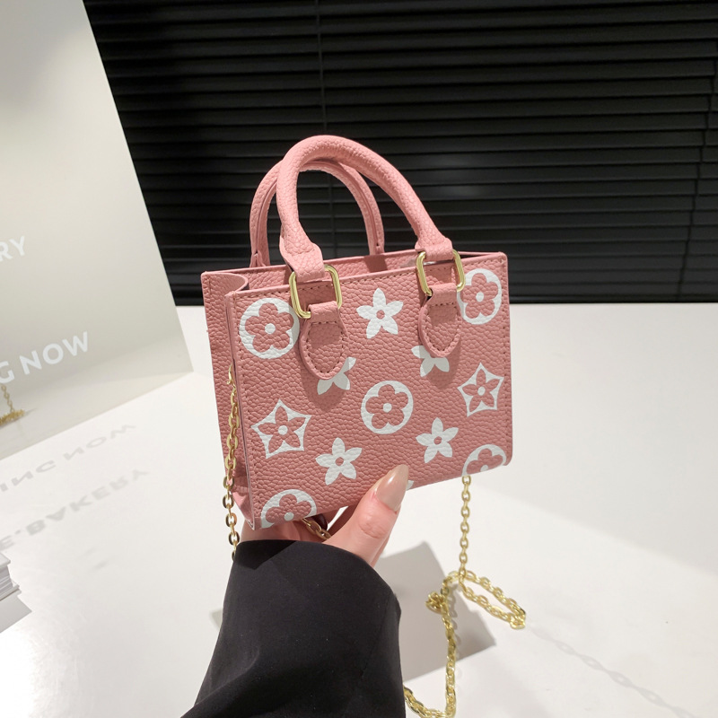 西洋風の春の新ファッションプリント小さな正方形バッグ女性のライト高級個性カジュアルシンプルなハイエンドセンスメッセンジャーバッグ|undefined