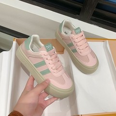 爆款超火小白女鞋女款2025秋季新款百搭休闲运动板鞋洋气透气鞋子