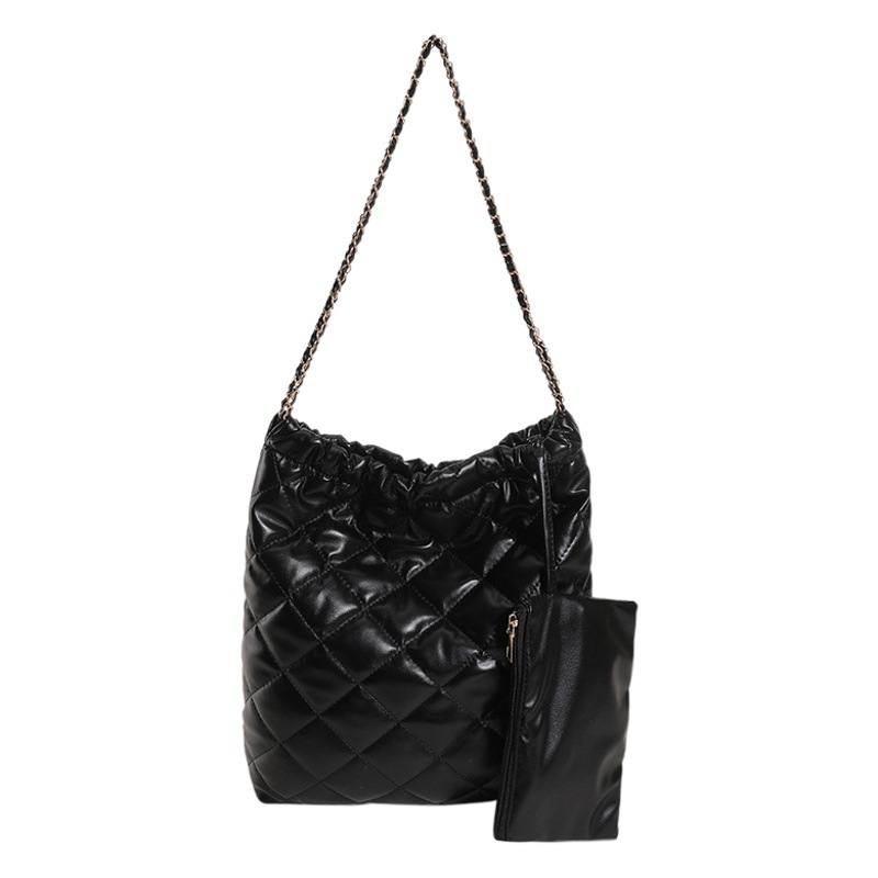Cuero suave de gran capacidad de moda simple bolsa casual 2023 verano textura de la cadena de las mujeres bolsa de hombro bolsa