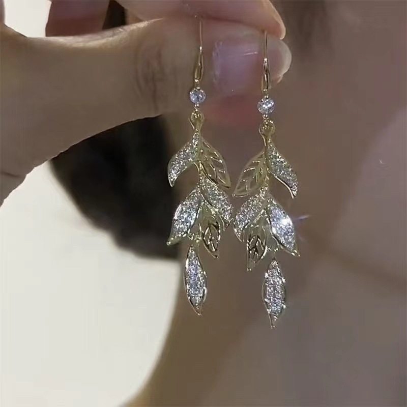 Alloy Material Geometric Pattern 1 Pair Glam Geometric Inlay Alloy Artificial Crystal Drop Earrings