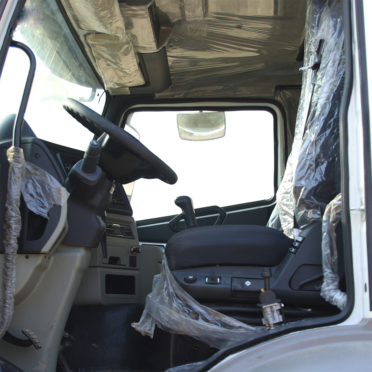 Sinotruk Howo 371 Dump Truck, Specialized Engineering Earthmoving Truck, Rear Eight-Wheel Dump Truck