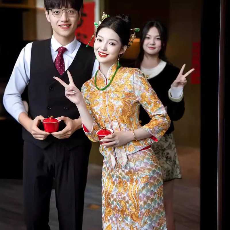 New Chinese-Style Dragon and Phoenix Gown for Brides 2025, Wedding Dress for Toasting, Slimming Gown for Summer with Embroidery Craftsmanship