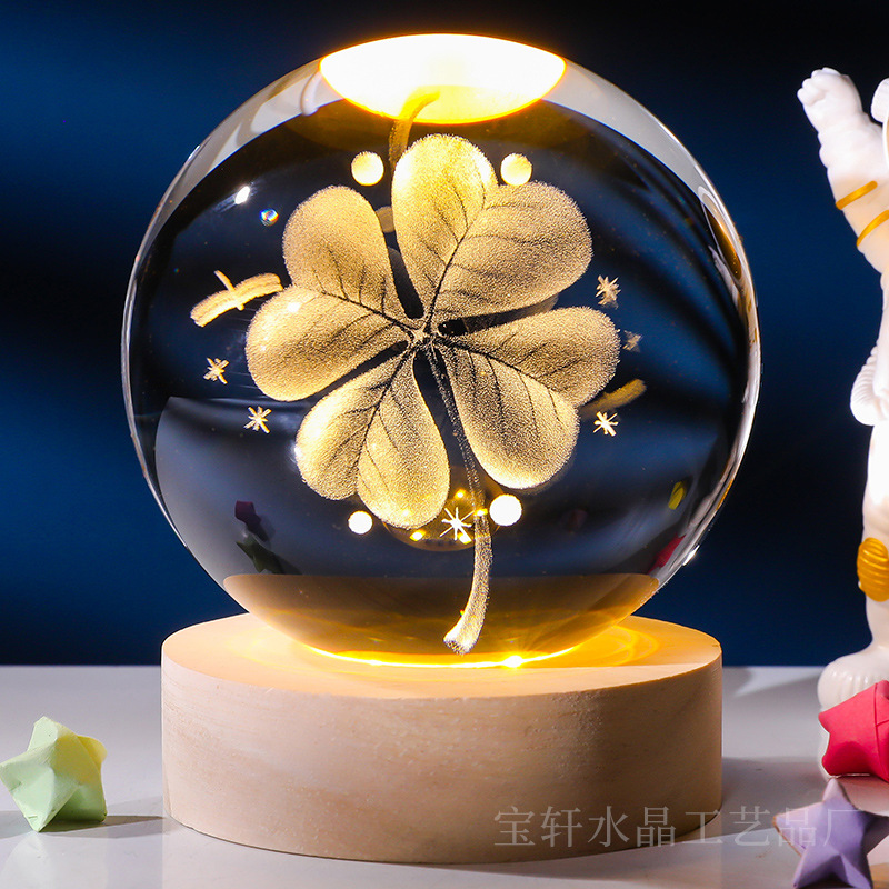 Bola de cristal al por mayor galáctica bola de cristal tallada interna 520 Qixi Navidad noche lámpara adornos de cristal