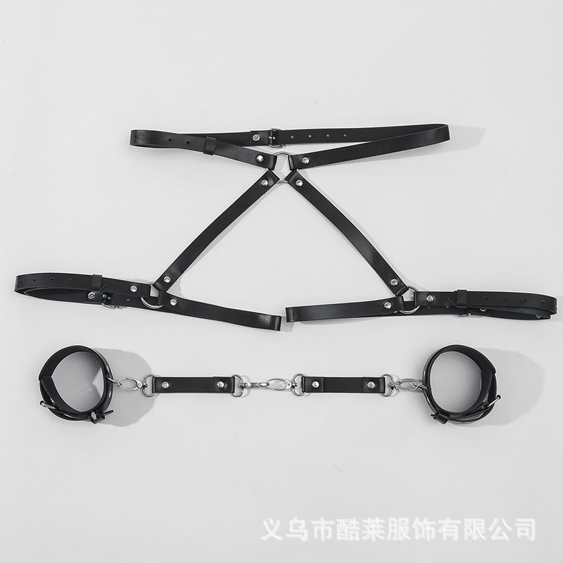 Suministro transfronterizo de cadera de cuero leggings vinculantes nuevos pantalones de esposas de cuero con accesorios de discoteca de comercio exterior