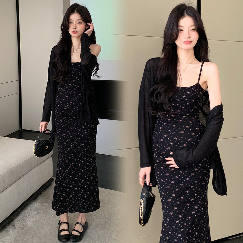 Spring and Summer 2025 New Fashion Slim-fit High-elastic Floral Halter Skirt Small Cardigan Outer Wear Maternity Two-piece Fashionable Set