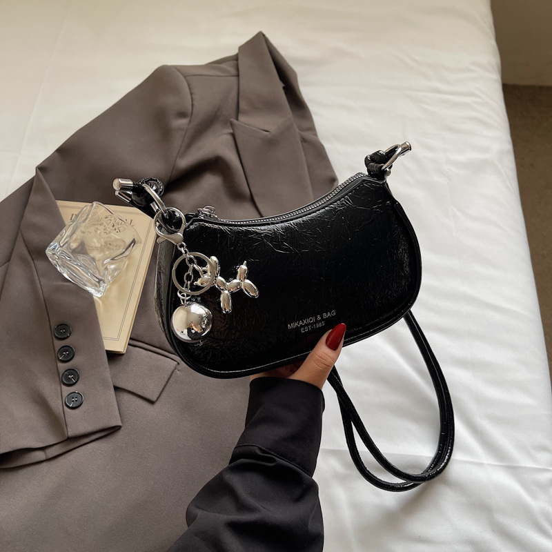 블랙 플러스 펜던트