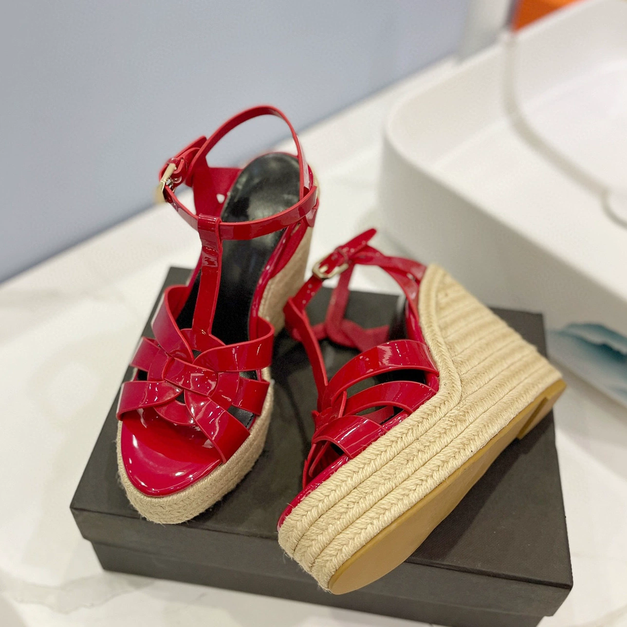 Песчано?
