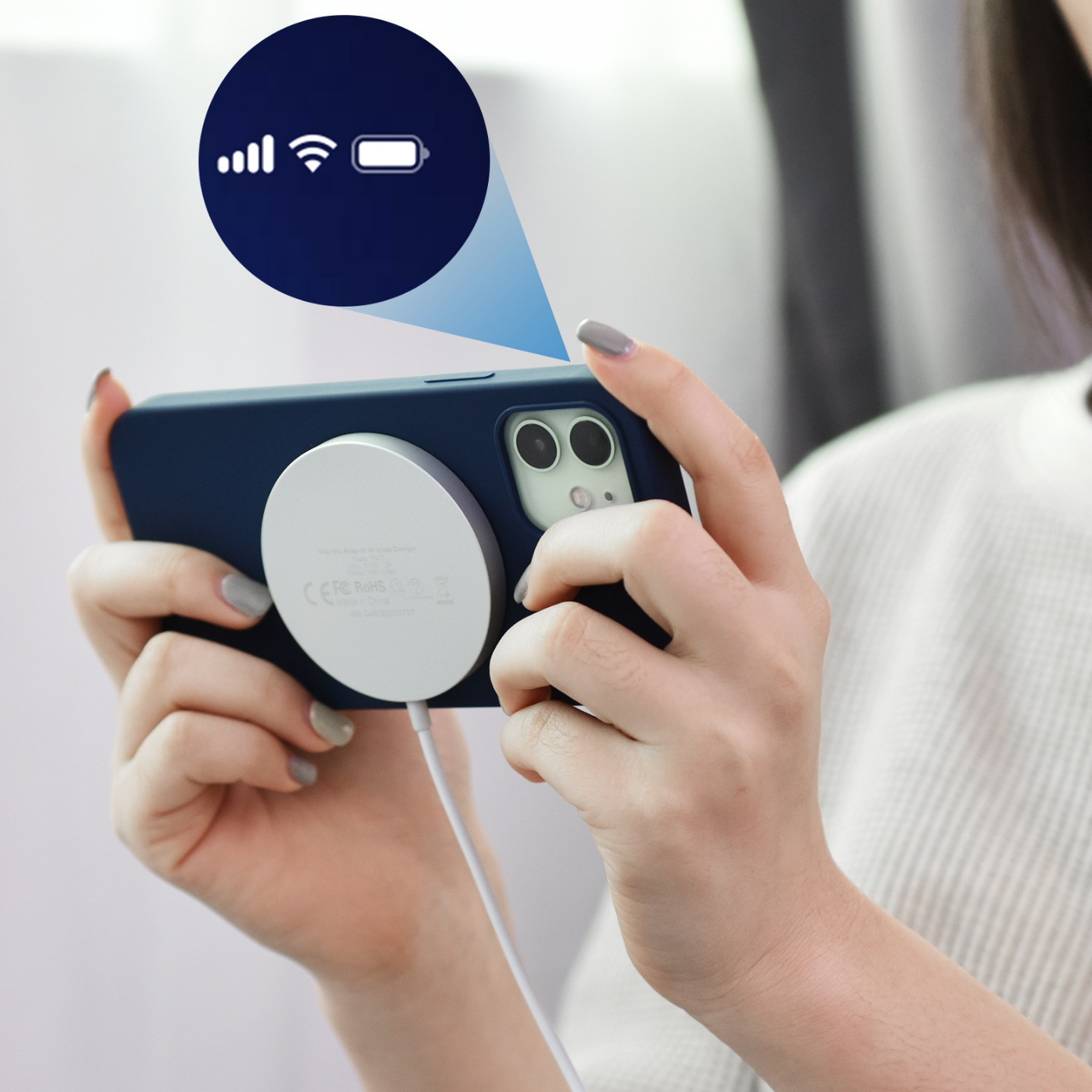 El nuevo cargador inalámbrico MagSafe de 15W es un cargador magnético inalámbrico adecuado para la carga inalámbrica de dispositivos Apple de la serie 16.