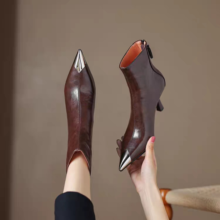 French-Style Retro Chic Short Boots for Women, Single Boots with Metal Tips, Pointed Toe, Thin High Heels, Elegant and Versatile, Slimming and Fashionable French-Style Retro Chic Short Boots for Women, Single Boots with Metal Tips, Pointed Toe, Thin High Heels, Elegant and Versatile, Slimming and Fashionable