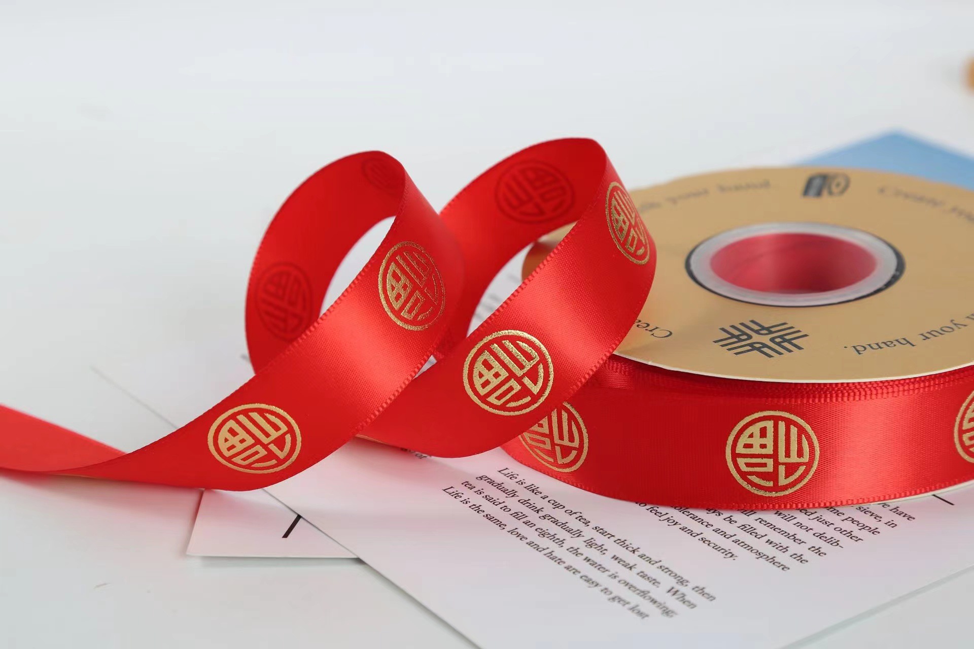 2.5CM Fufu estampado cinta rojo Año Nuevo regalo de mano de flores materiales de embalaje cinta al por mayor