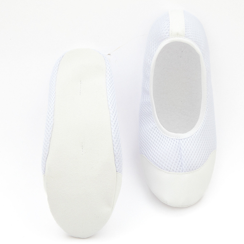 Zapatos de baile de ballet de verano nuevos zapatos de suela suave cómodos para niños huecos de malla transpirable zapatos de práctica de un pie