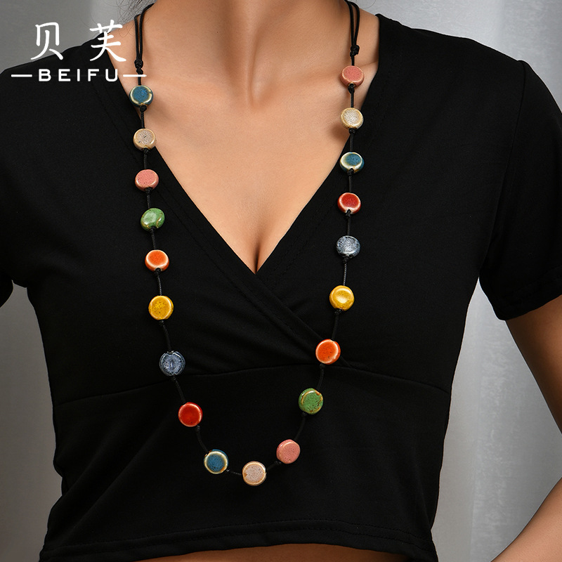 European and American cross-border necklaces, simple ceramic flat beads, long necklace, female personality, fashionable clavicle chain, jewelry, accessories necklace