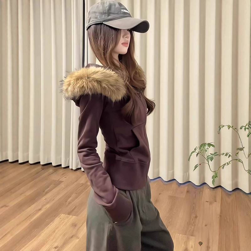American Retro Brown Fur Collar Hooded Sweatshirt Cardigan for Women, Autumn Design Niche Waist-Cinching Short Top Jacket American Retro Brown Fur Collar Hooded Sweatshirt Cardigan for Women, Autumn Design Niche Waist-Cinching Short Top Jacket