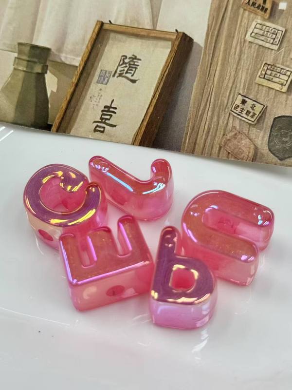 亚克力彩色光学大孔字母挂件散珠手工diy饰品配件钥匙扣手机链|undefined