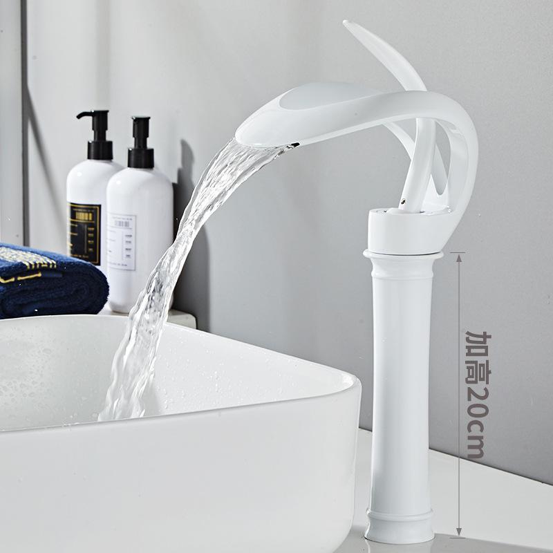 Creativo de un solo agujero cascada lavabo grifo caliente y frío baño gabinete lavabo grifo cobre hogar