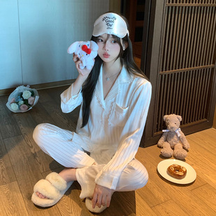 ���S�ỨŮʿ˯���ﶬ���ٽz������Ů�L���z�z�I�Ҿӷ����m���b