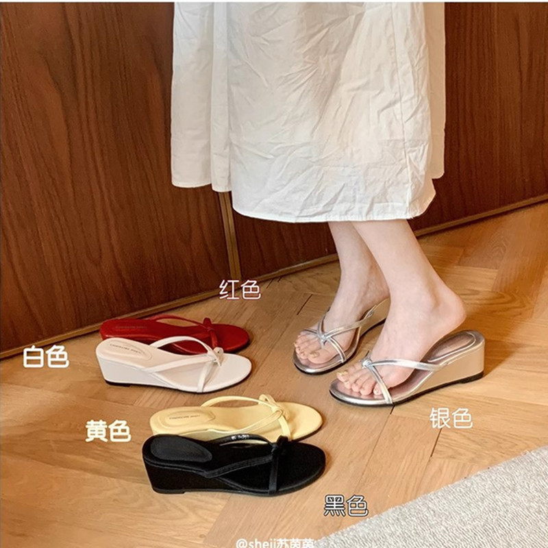 [Same Style as Grape Mom] 6cm Wedge Heel Slippers ~ Thin Strap Thong Thick-Soled Flip-Flops for Women, Suitable for Outdoor Wear in Summer