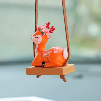 Yilu Shunfeng cartoon sika: Car hanging