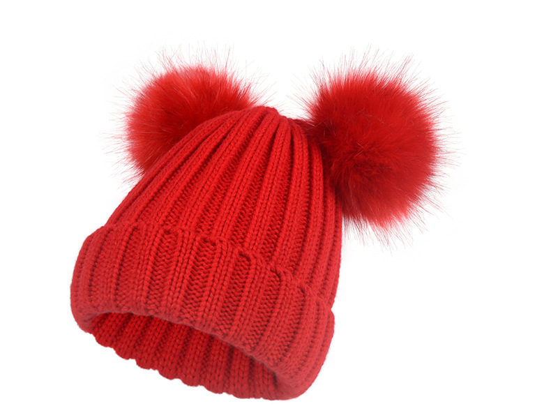 Women's Cute Solid Color Pom Poms Crimping Wool Cap display picture 2