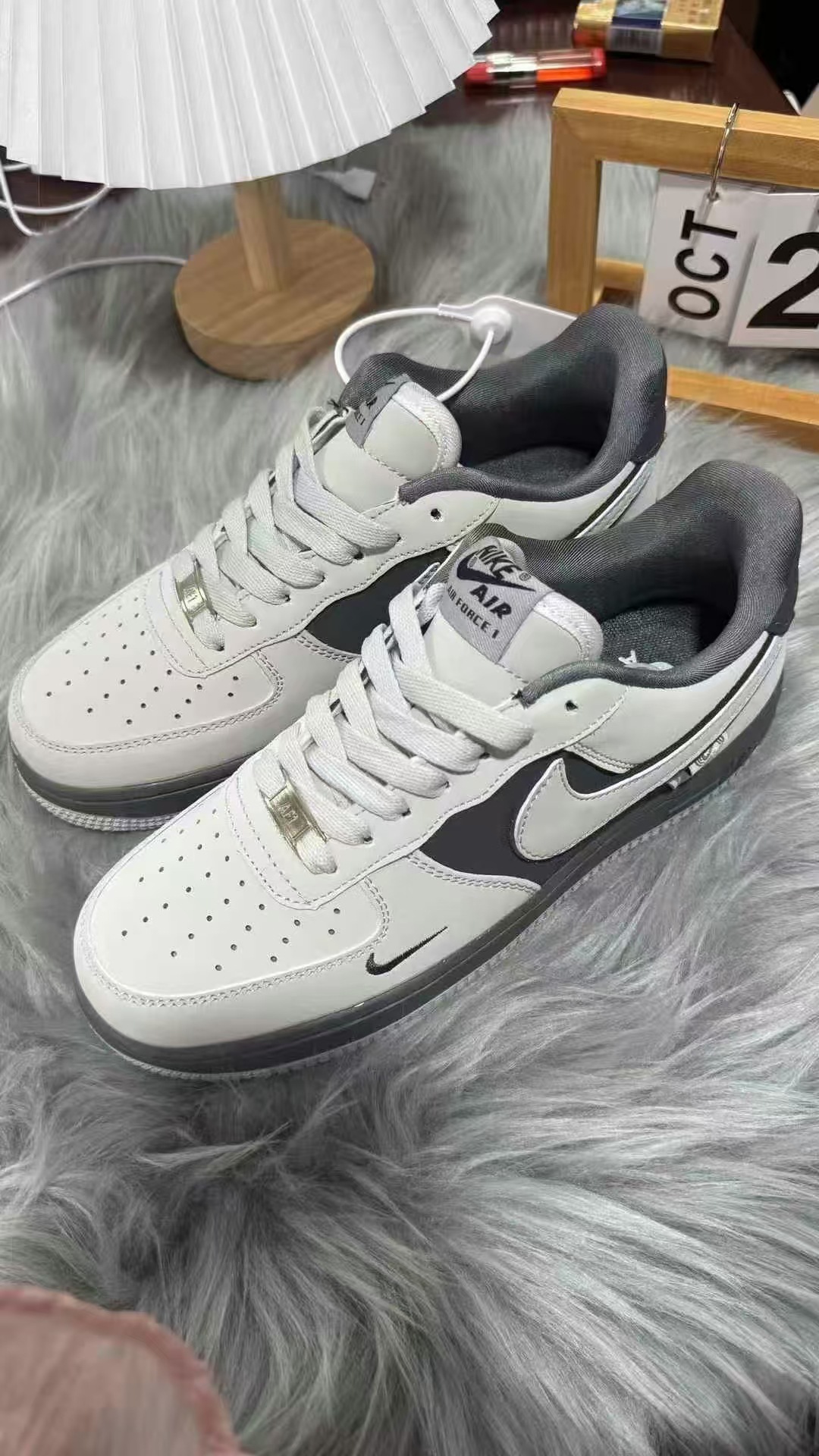 흰색과 검은색 후크