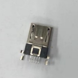 ����USB 5P���^V8���^7ᘲ��_�A��MICRO���^β���֙C�B����5P�~��