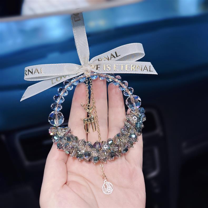 Xiaohongshu-style green light car pendant, safe journey car crystal ornament, rearview mirror interior hanging decoration for men and women