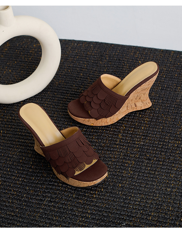 Sandal cao gót nữ hở mũi quai ngang đế xuồng 11cm kèm tua rua — màu nâu, màu đen, Ánh sáng Apricot chi tiết 19