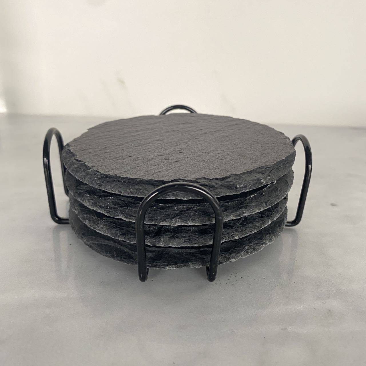 Comercio al por mayor natural pizarra Coaster bar whisky Coaster aislamiento negro piedra montaña traje té montaña