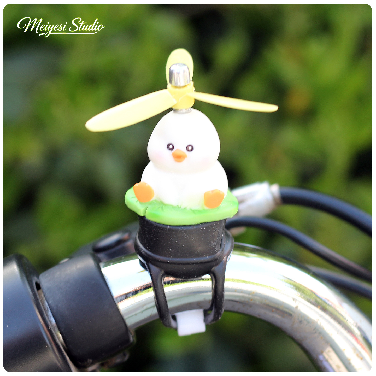 Cariñosa muñeca de dibujos animados accesorios de decoración de automóviles eléctricos accesorios de motocicleta de batería de bicicleta manija de decoración