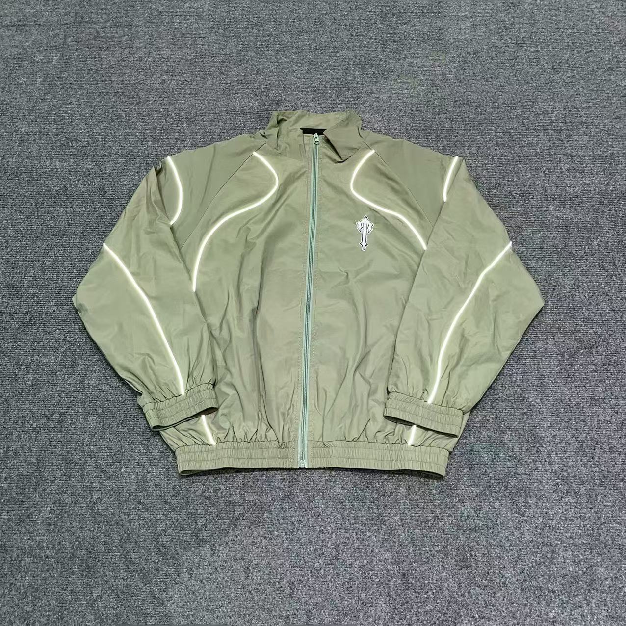 Marca de moda Alcatraz tira reflectante letra impresa camiseta de mangas cortas para hombres y mujeres callejera pantalones cortos casuales set Old Money Style