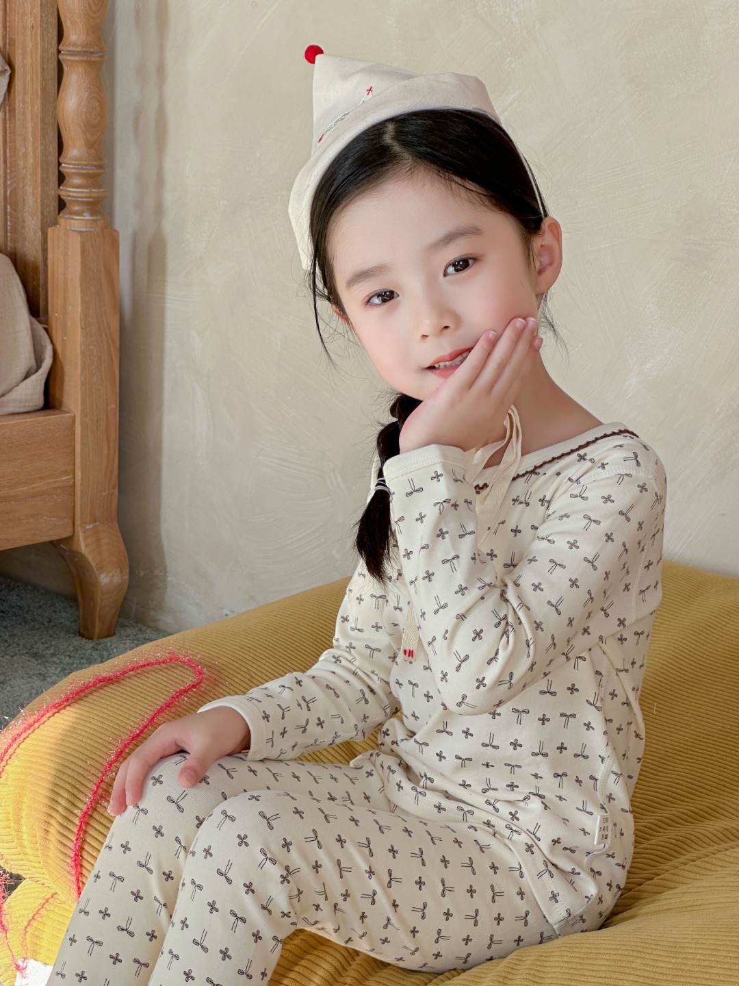 미색 행운 매듭
