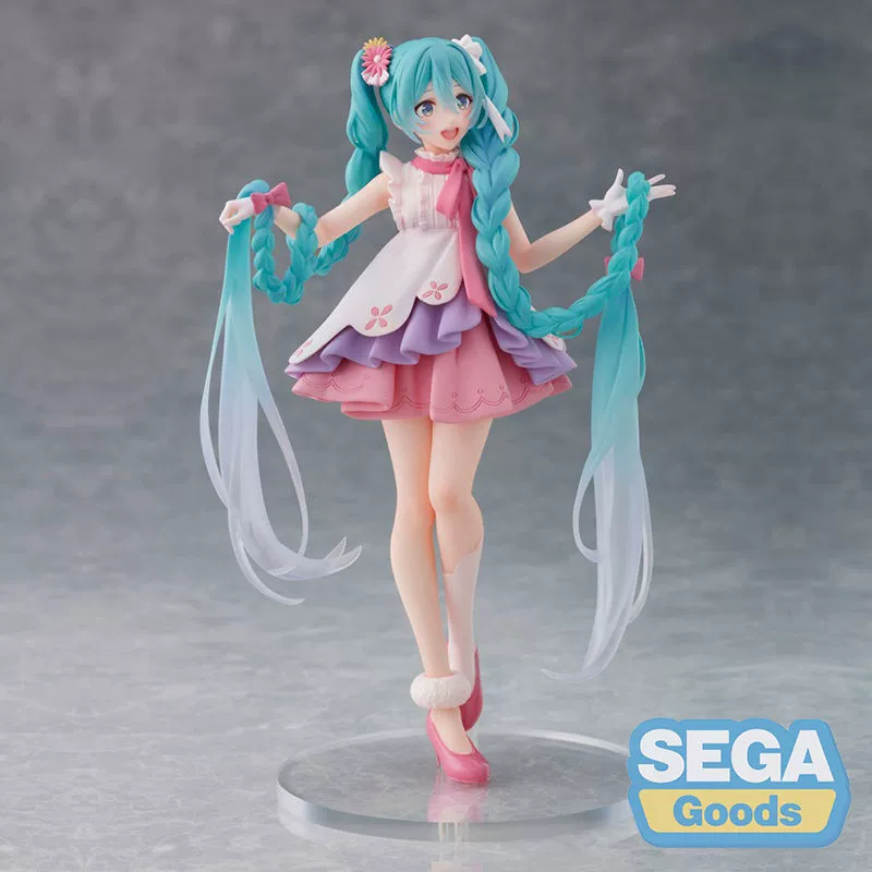 Фигурка (TAITO) Hatsune Miku 16th anniversary длинноволосая принцесса, предкрашеная ≈18 см